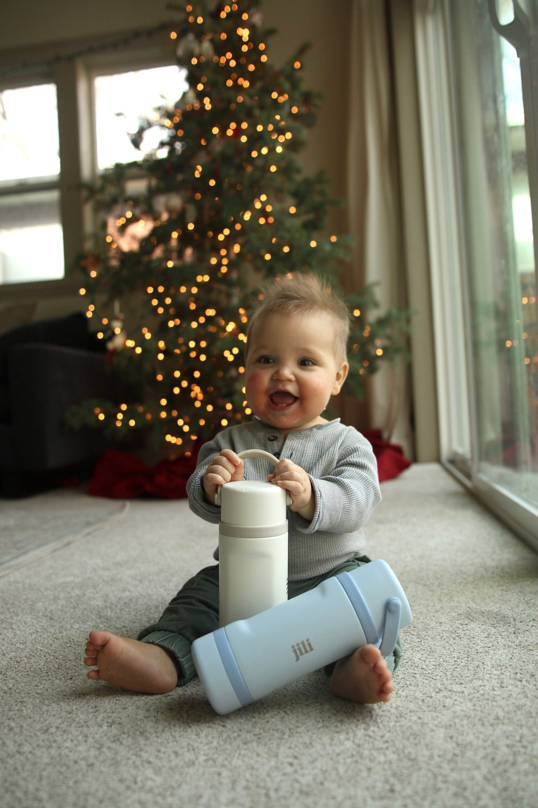 How to Keep Your Baby Happy and Fed During Christmas Festivities